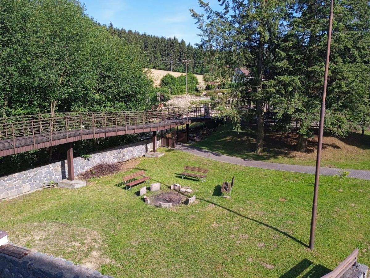 Hotel Forestyma Hodonín Екстериор снимка